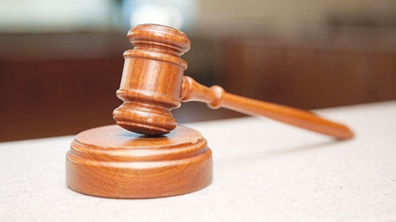 İstanbulda, kendisini kamu görevlisi olarak tanıtarak dolandırıcılık yapan 8 şüpheli tutuklandı