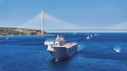 ‘Mavi Vatan’da zafer geçişi