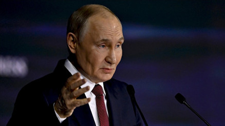 Almanyadan Putine Ukrayna çağrısı: Zaman kazanmaya çalışmadığını göstermeli