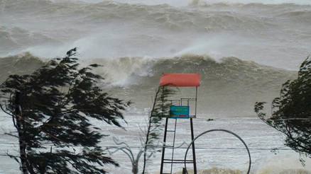 Pasifikte alarm: Binlerce kişiye tahliye
