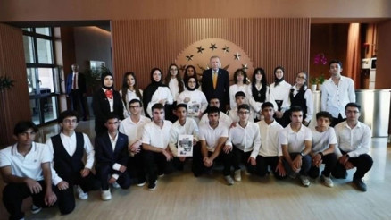 Cumhurbaşkanı Erdoğan, ‘Maziden Atiye’ programı kampına katılan öğrencileri kabul etti