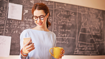 Öğretmene ‘cep’ yasağı doğru mu... MEB’in kararı tartışma yarattı