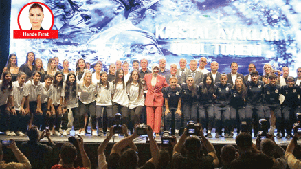 Gollerden fazlası: Anadolu’nun kızları sahada umut buluyor