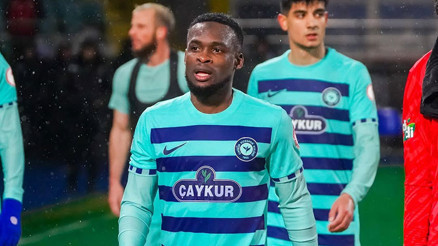 Olawoyinden Galatasaray sözleri Türkiyenin en iyi takımlarından biri Olawoyinden Galatasaray sözleri Türkiyenin en iyi takımlarından biri