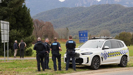 Arama emriyle gelen polisleri vurdu: 2 ölü 1 yaralı