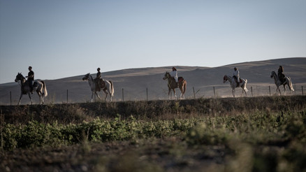 Yoğun iş temposundan kaçış: Erzurum’da atlı safariyle strese veda