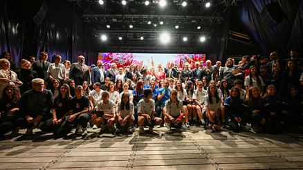 “Kristal Ayaklar” için görkemli tören