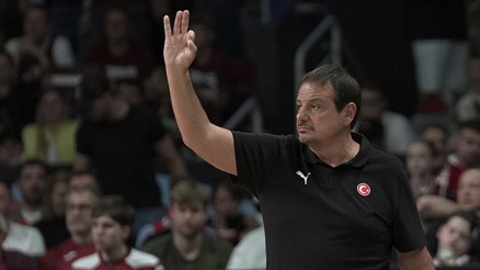 Ergin Ataman: Tüm Avrupaya turnuvanın en iyi takımlarından biri olduğumuzu gösterdik Ergin Ataman: Tüm Avrupaya turnuvanın en iyi takımlarından biri olduğumuzu gösterdik