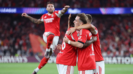 Benfica 1-0 Fenerbahçe (UEFA Şampiyonlar Ligi maç özeti)