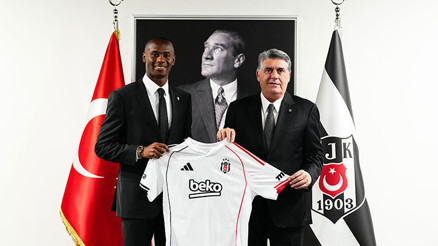Djalo üç yıllığına Kartal