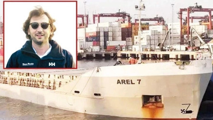 Yukay’ın teknesine çarpan gemide mangala dalıp dümeni boş bırakmışlar Yukay’ın teknesine çarpan gemide mangala dalıp dümeni boş bırakmışlar