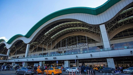 İstanbulda uçak, Sabiha Gökçen Havalimanına acil iniş yaptı