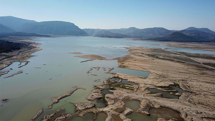 İzmir’de 8 İlçede 32 saatlik su kesintisi İzmir’de 8 İlçede 32 saatlik su kesintisi