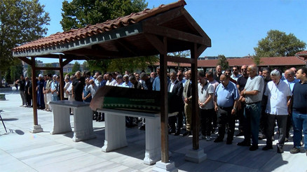 Ticaret Bakanı Ömer Bolatın halası Sermin Özcanlı son yolculuğuna uğurlandı
