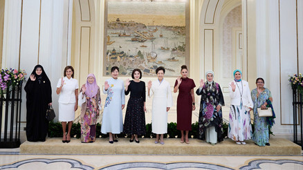 Emine Erdoğan, Çinde liderlerin eşleri ile bir araya geldi