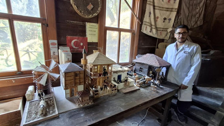 Geri dönüşümden çıkan köy maketleri... Bir değirmen onlarca hikâye