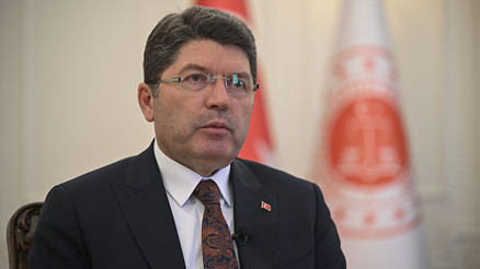 Bakan Tunç: Soruşturmalar siyasi değil Bakan Tunç: Soruşturmalar siyasi değil