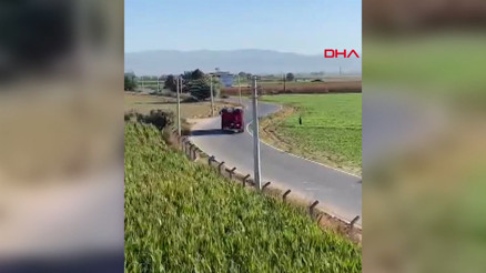İzmirin Torbalı ilçesinde eğitim uçağı düştü