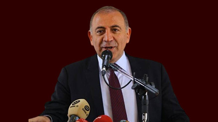 Gürsel Tekinden CNN TÜRKe açıklama... İstanbul il binasına gidecek mi Merak edilen soruyu böyle yanıtladı Gürsel Tekinden CNN TÜRKe açıklama... İstanbul il binasına gidecek mi Merak edilen soruyu böyle yanıtladı