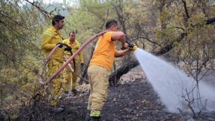 Kastamonu-Karabük sınırındaki iki orman yangını söndürüldü