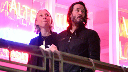 Ak saçlı sevgilisi ünlü oyuncunun arkasından konuştu.... Aşkın ve yoldaşlığın için minnettarım Ak saçlı sevgilisi ünlü oyuncunun arkasından konuştu.... Aşkın ve yoldaşlığın için minnettarım