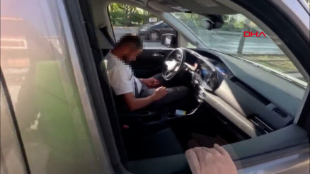 Ankarada şoke eden görüntü: Sürücü trafiğin ortasında uyuyakaldı