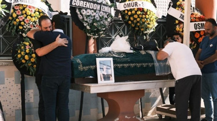 Düşen eğitim uçağında ölen pilota veda… Gözyaşları içinde toprağa verildi