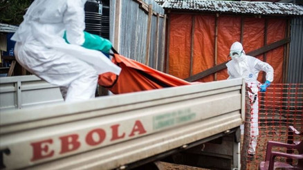 Ebola kabusu büyüyor Ölümler arttı, 16. kez salgın ilan edildi