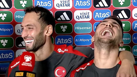 Hakan Çalhanoğlu ve Yunus Akgün iddialara son noktayı koydular: Burası milli takım, burada öyle bir şey yok