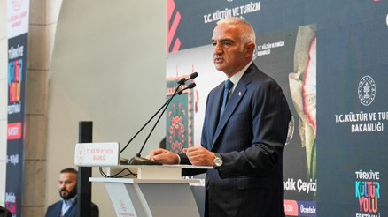 Bakan Ersoy: Kültür Yolu Festivalimiz dünyanın en büyük festivali haline geldi Bakan Ersoy: Kültür Yolu Festivalimiz dünyanın en büyük festivali haline geldi
