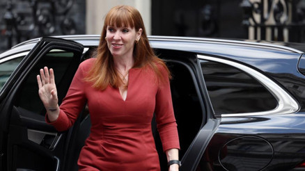 Vergi itirafı başbakan yardımcısını koltuğundan etti