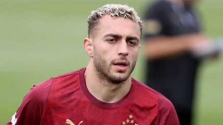 Söz uçar yazı kalır: Barış Alper ve Isak