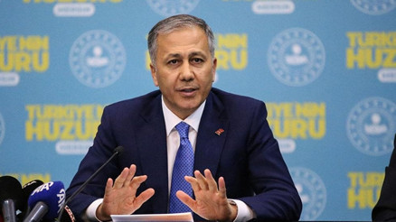 Son dakika... Bakan Yerlikaya duyurdu: Siber suçlarla mücadele operasyonlarında 34 şüpheli yakalandı