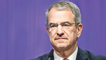 ‘Gizli aşk üçgeni’ CEO’yu işinden etti Otel odasında diğer sevgilisi bastı