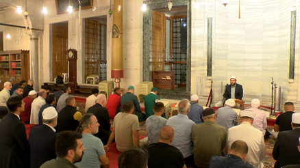 İstanbulda ‘Aileler Gazze İçin Sabah Namazında Buluşuyor’ programı