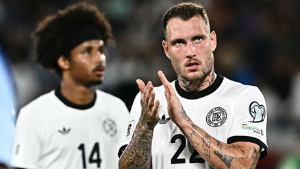 Milli futbolculara ırkçı yaklaşım