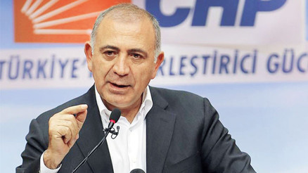 Gözler CHP İstanbul’da