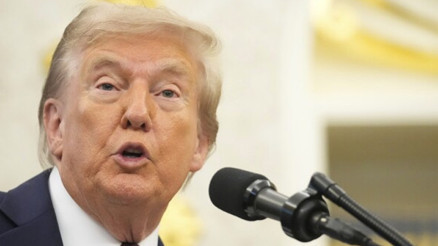 Trumpın hedefinde yabancı şirketler var: ABDli işçileri çalıştırın talebi