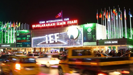 Duman konseri iptal mi edildi İzmir Enternasyonal Fuarı’ndaki Duman konseri ile ilgili karar İzmir Büyükşehir Belediyesi tarafından duyuruldu