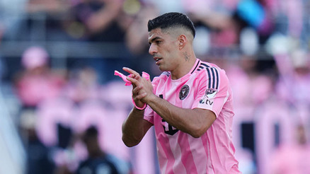 Luis Suareze tükürme olayı nedeniyle men cezası