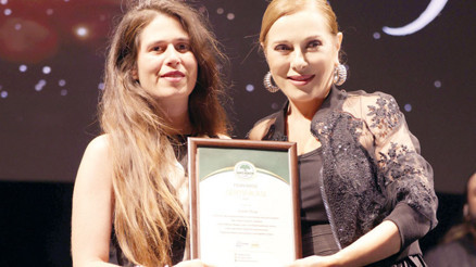 Çeşme’de aşk şarkıları