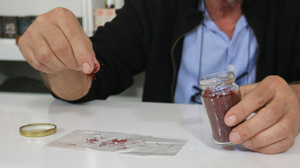 Dolandırıcılıkta çığır açtılar: Mısır püskülü ile 250 bin liralık ürünün sahtesini yapıp satıyorlar