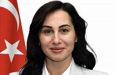 Beykoz Belediye Başkan Vekili Özlem Vural Gürzel CHPden istifa etti Beykoz Belediye Başkan Vekili Özlem Vural Gürzel CHPden istifa etti