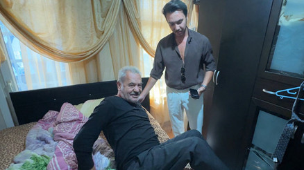 Defalarca aradılar, defalarca zile bastılar... Evine girdiklerinde yaşlı adamı böyle buldular Defalarca aradılar, defalarca zile bastılar... Evine girdiklerinde yaşlı adamı böyle buldular