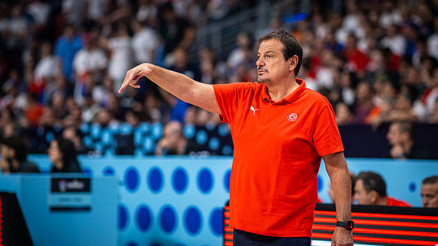 Ergin Ataman: Yunanistan ile tarih bir yarı final maçı oynayacağız
