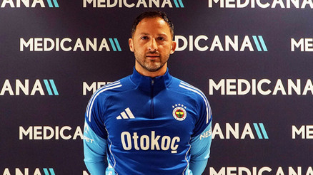 Domenico Tedesco ve yardımcıları sağlık kontrolünden geçti