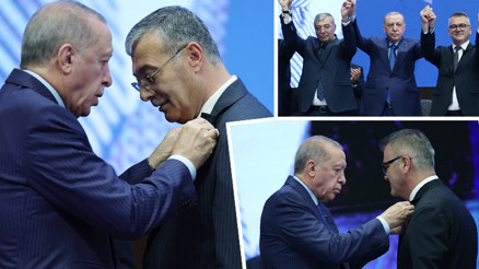 Cumhurbaşkanı Erdoğan, AK Partiye katılan iki belediye başkanına rozet taktı