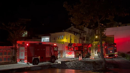 İstanbulda otelin elektrik panosunda yangın