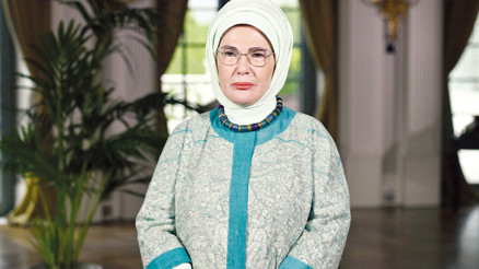 5. Lider Eşleri Zirvesi’ne video mesaj: 55 ülkeye eğitim götürüyoruz