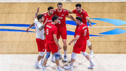 Filenin Efeleri, Dünya Şampiyonasına galibiyetle başladı